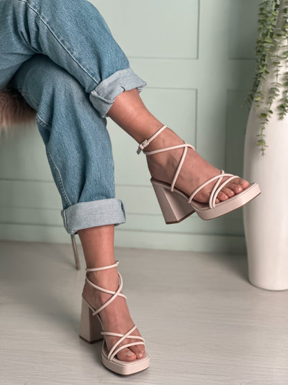 COPACABANA MAQUILLAJE