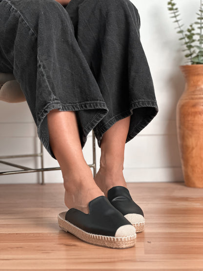 ZULIA NEGRO CON BEIGE